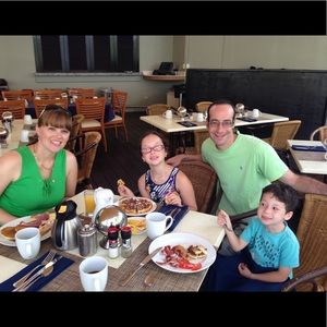 Meet your Posher, Lana